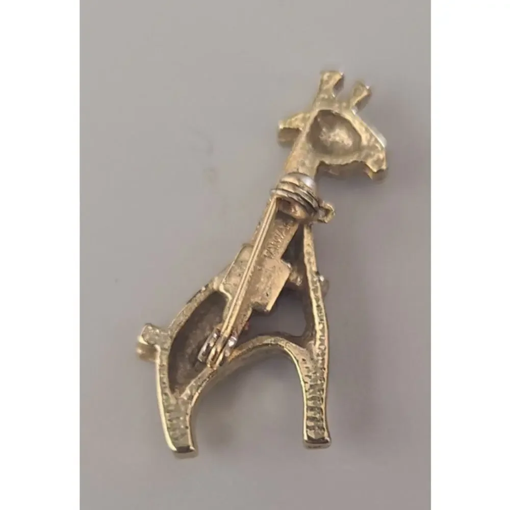 Vintage Giraffe Brooch Pin Gold Tone Enamel Spots Safari Retro Fashion Jewelry